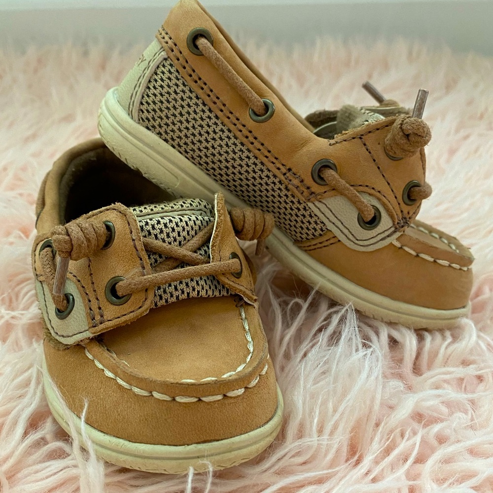 Sperry toddler girl size 6 SP-SHORESIDER JR boat shoe.